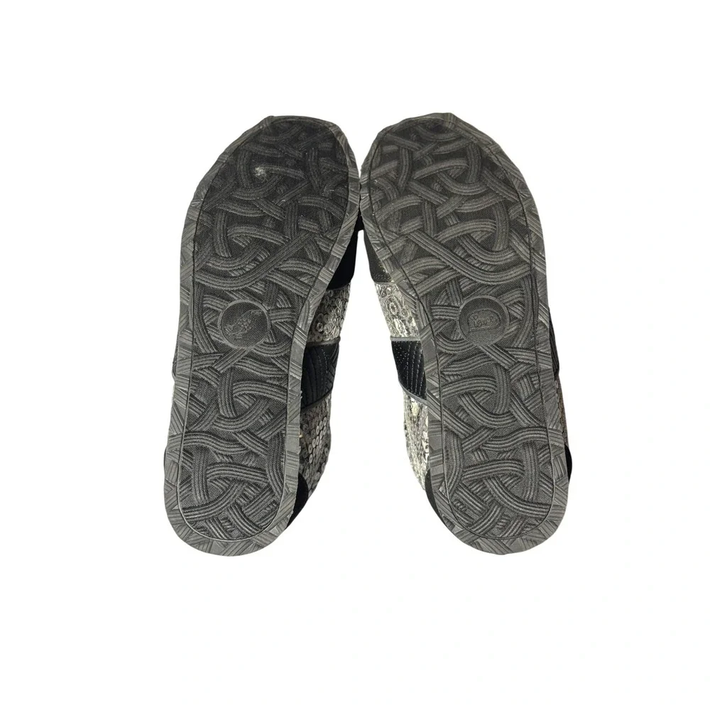 Sakroots lace sneakers